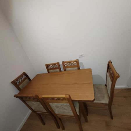 Enes Apartment Tirane Kültér fotó
