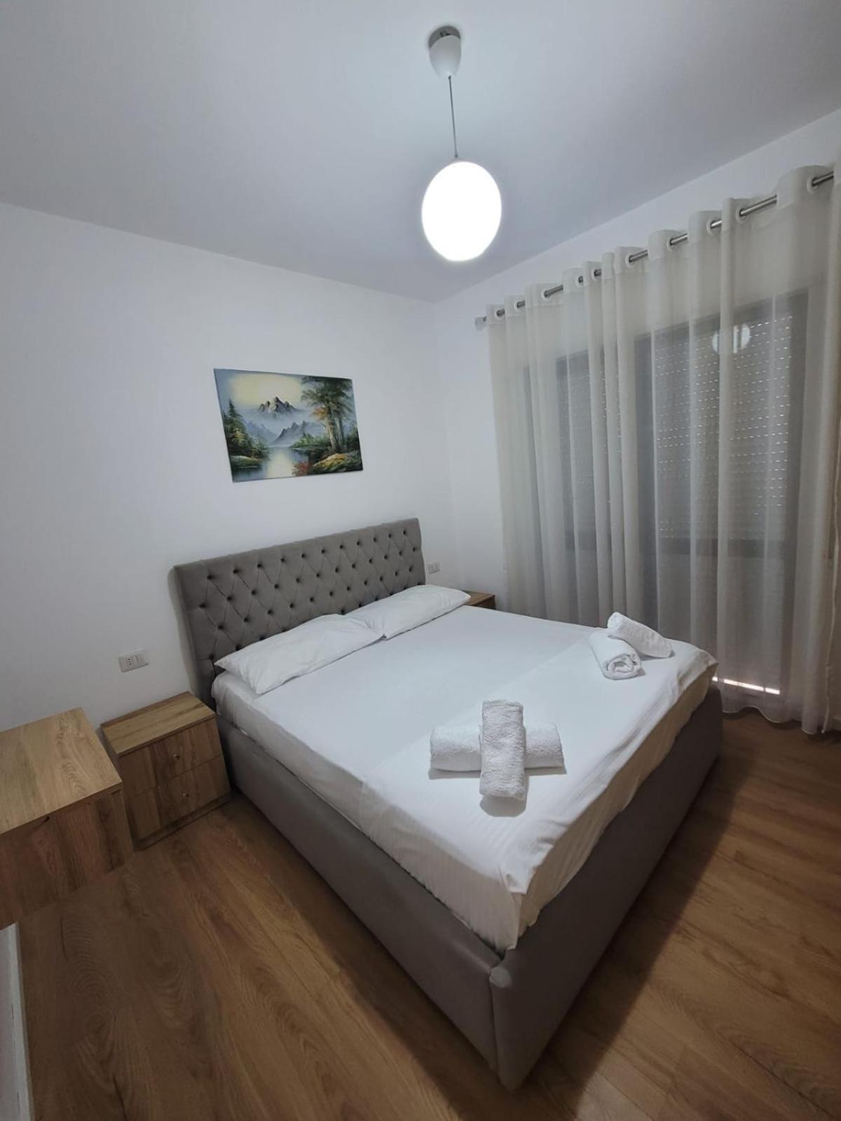Enes Apartment Tirane Kültér fotó